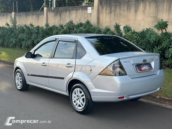 FIESTA 1.6 SE Sedan 16V