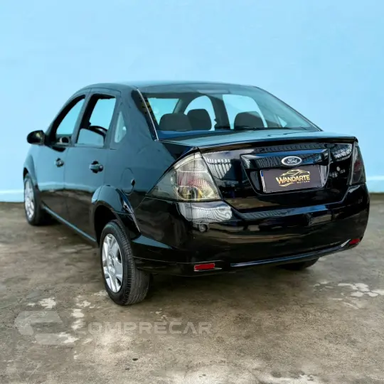 Fiesta Sedan SE 1.6 8V Flex 4p