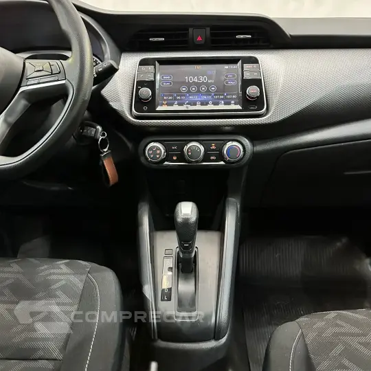 KICKS Active 1.6 16V Flex Aut.