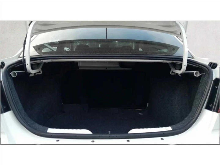 VOYAGE 1.0 12V MPI TOTALFLEX 4P MANUAL