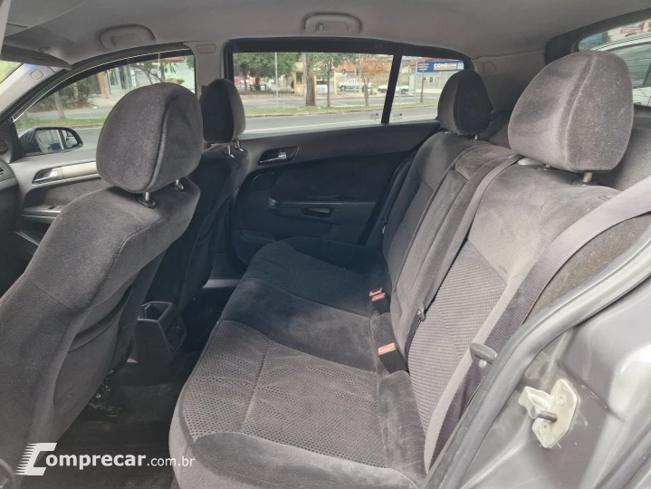 VECTRA 2.0 MPFI GT HATCH 8V FLEX 4P MANUAL