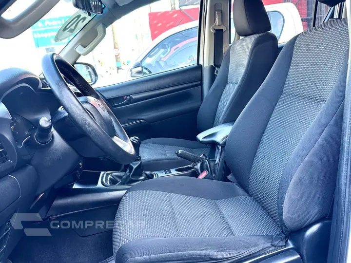 HILUX HILUX CD STD 2.8 16V TURBO DIE 4X4 4P C/AR