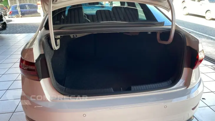 VOLKSWAGEN JETTA 2.0 350 TSI GLI DSG