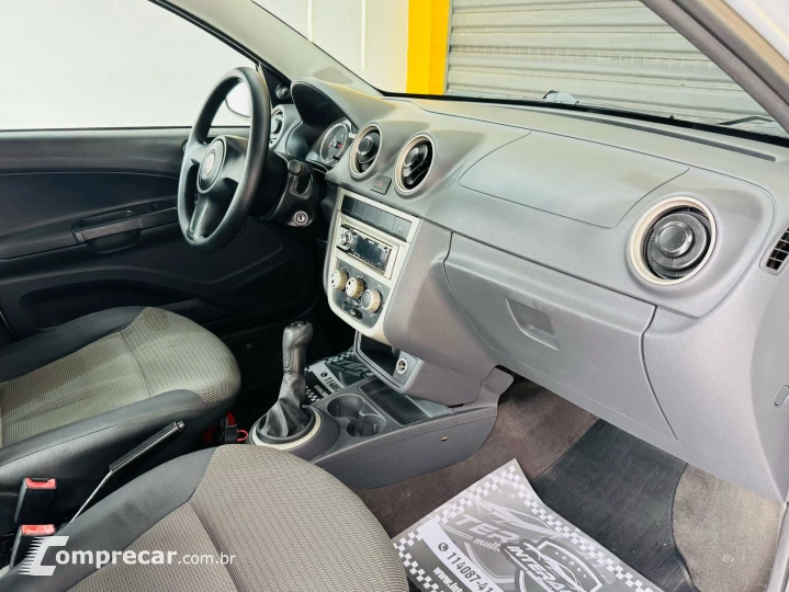 VOYAGE 1.6 MI 8V