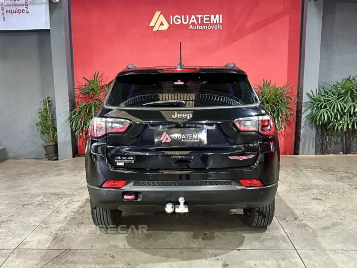 COMPASS 2.0 16V DIESEL TRAILHAWK 4X4 AUTOMÁTICO