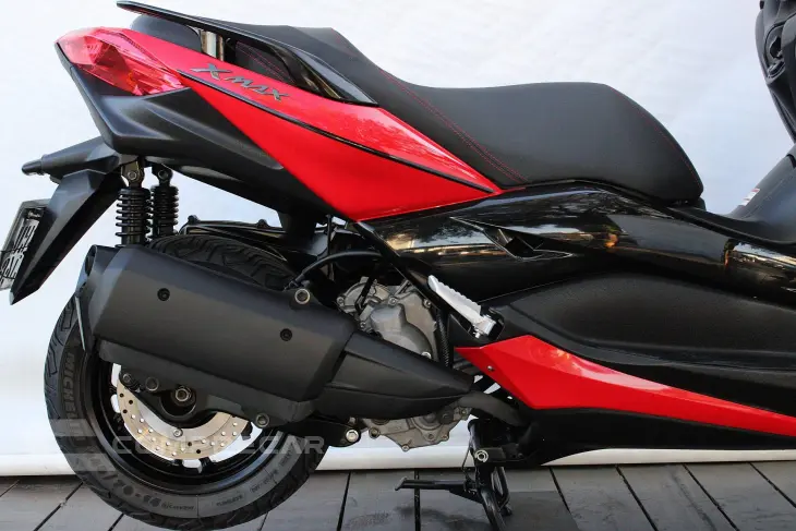 YAMAHA XMAX ABS