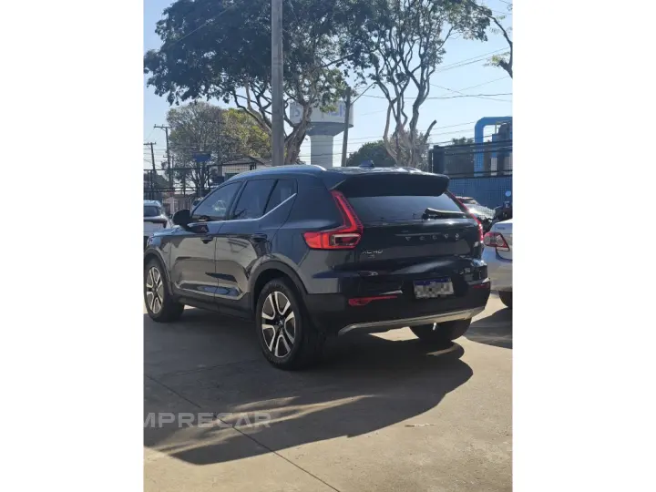 XC40 1.5 T5 RECHARGE MOMENTUM GEARTRONIC