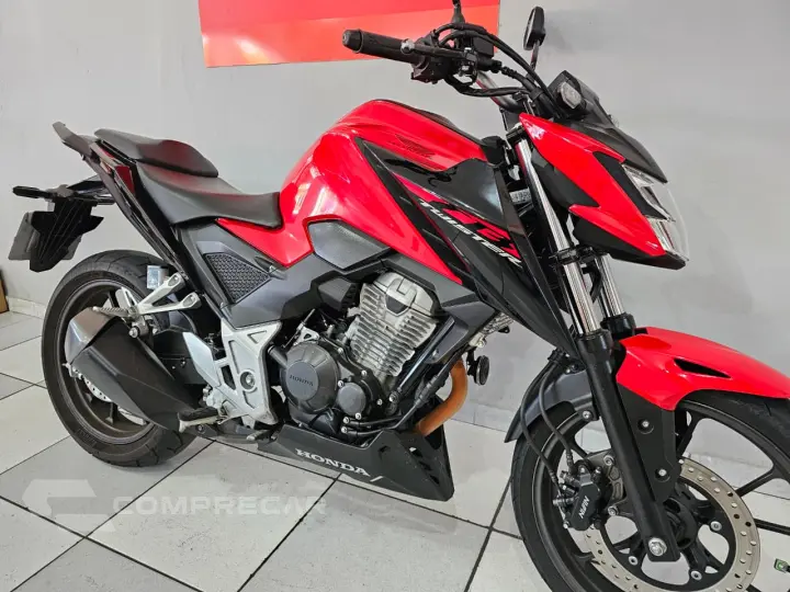 CB 300F TWISTER CBS