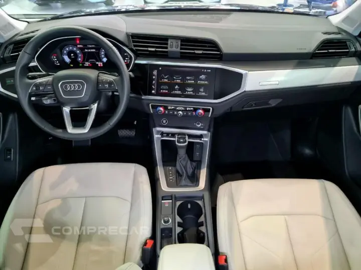 Q3 PERFORMANCE 2.0 TFSI QUATTRO