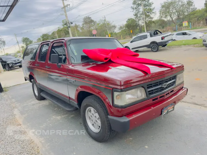Veraneio 4.0 4P DIESEL CUSTOM S CABINE DUPLA
