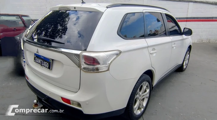 OUTLANDER 2.0 16V 160cv Aut.