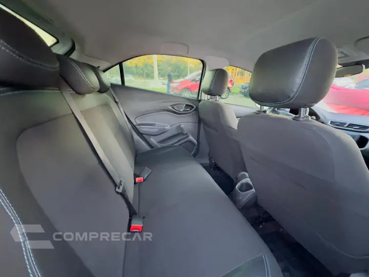 Onix Hatch 1.0 12V 4P FLEX LT