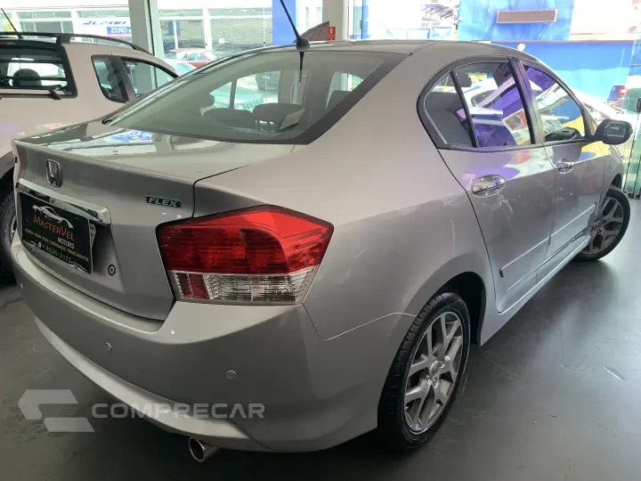 CITY 1.5 EX Sedan 16V