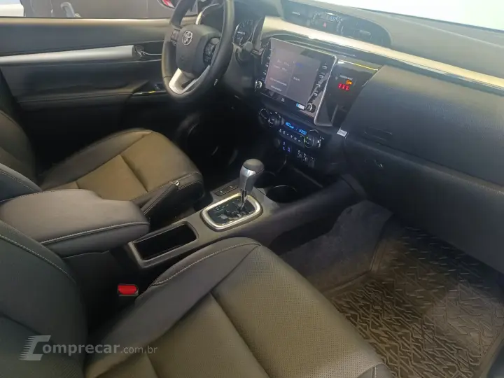 HILUX 2.8 D-4D TURBO CD SRX 4X4 AUTOMÁTICO