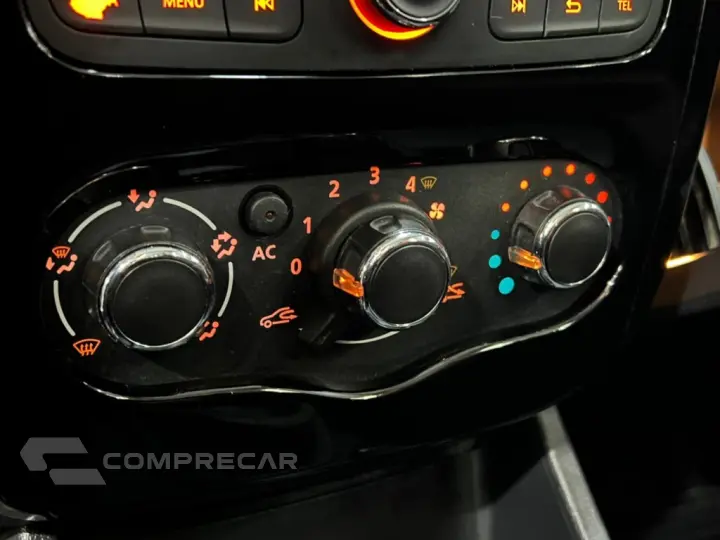 SANDERO 1.6 STEPWAY 8V FLEX 4P MANUAL