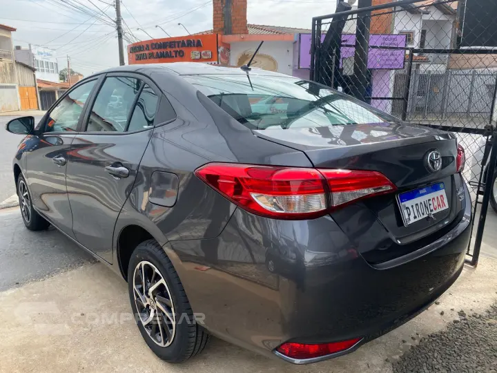 YARIS 1.5 16V Sedan XLS