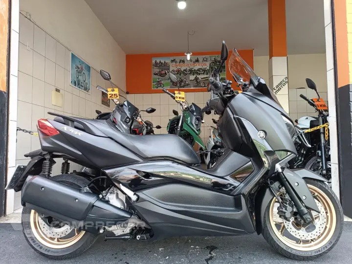 XMAX