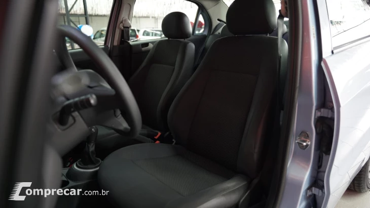 VOYAGE 1.6 C 8V