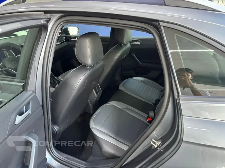 Nivus Highline 1.0 200 TSI Flex Aut.