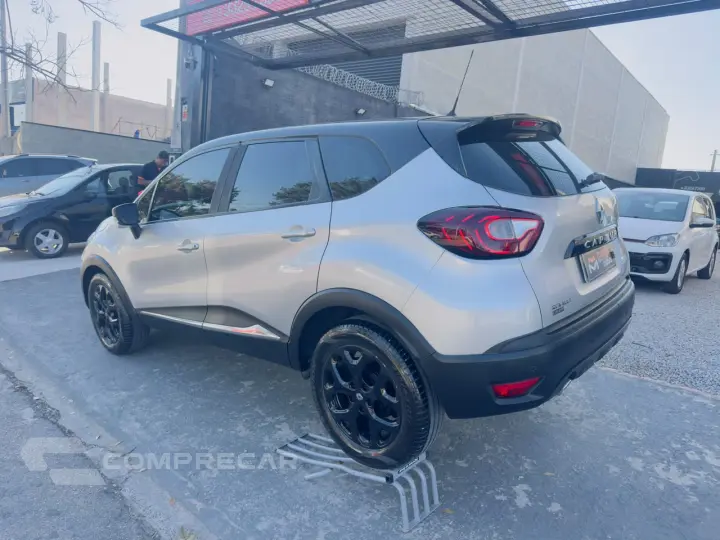 Captur 1.6 16V 4P FLEX SCE LIFE X-TRONIC CVT