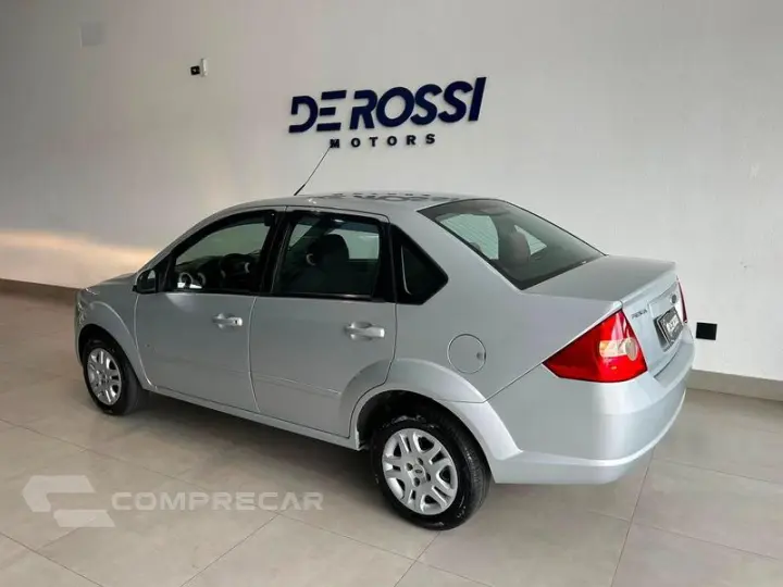 FIESTA SEDAN 1.6