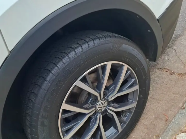 Tiguan 1.4 250 Tsi Total Flex Allspace Tiptronic