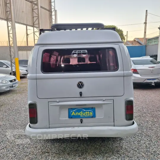 Kombi 1.6 STD 9 LUGARES