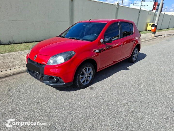 SANDERO 1.6 GT Line Limited