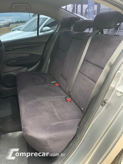 CITY 1.5 LX Sedan 16V