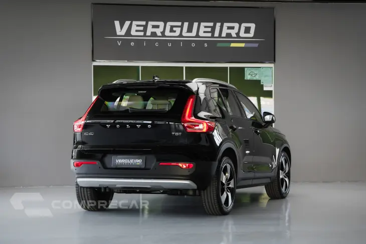 XC40 2.0 T5 Momentum AWD Geartronic