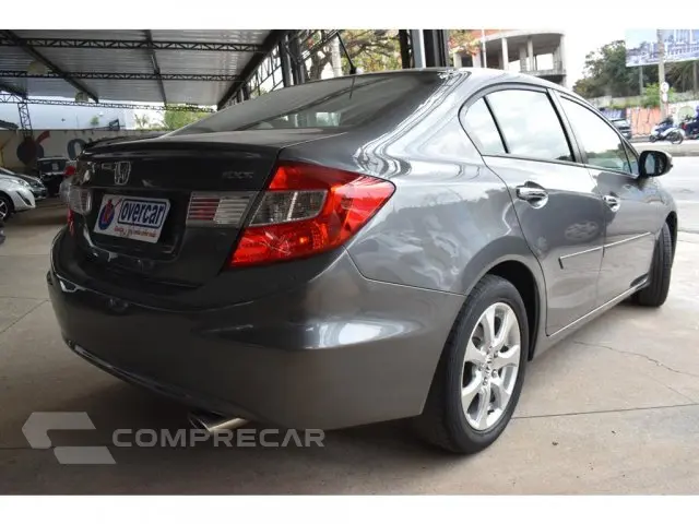 CIVIC - 1.8 EXS 16V 4P AUTOMÁTICO