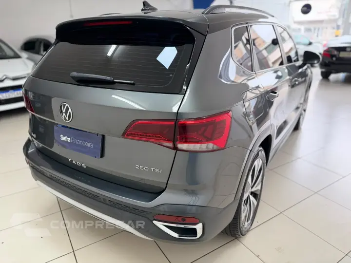 TAOS 1.4 250 TSI TOTAL FLEX COMFORTLINE AUTOMÁTICO