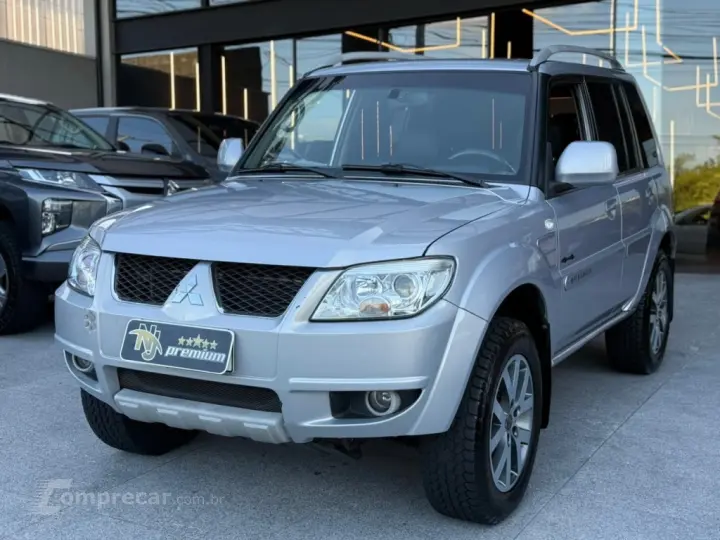 PAJERO TR4 2.0 4X4 16V 140CV FLEX 4P AUTOMÁTICO