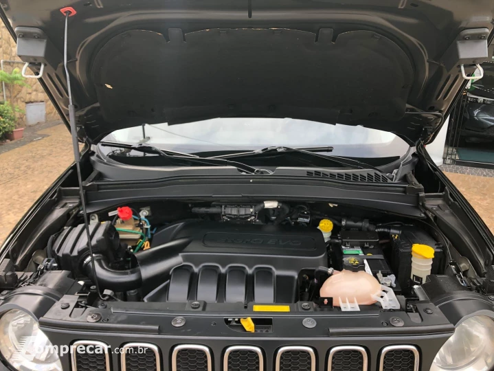 Renegade 1.8 16V Flex Longitude 4P Automático