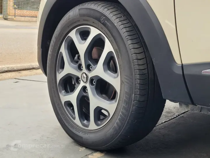 CAPTUR Intense 2.0 16V Flex 5p Aut.