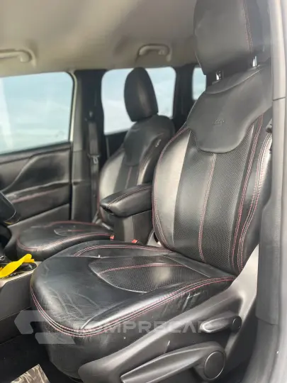 RENEGADE 1.8 16V Longitude