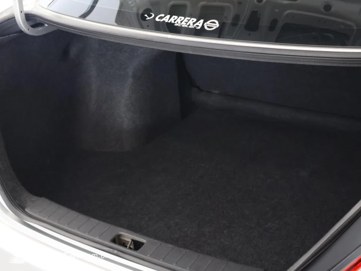 VERSA 1.6 16V V-drive Special Edition