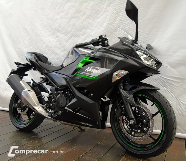 KAWASAKI NINJA 400