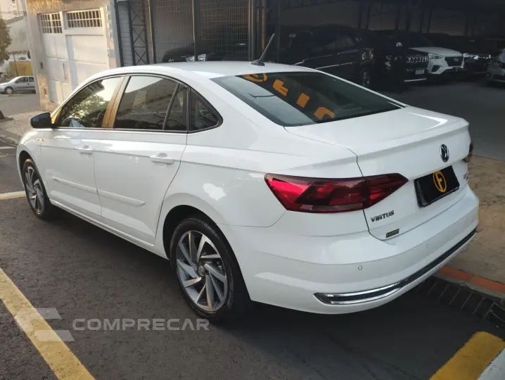Virtus 1.0 4P 200 TSI FLEX HIGHLINE AUTOMÁTICO