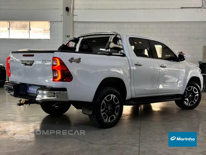 HILUX 2.8 D-4D TURBO DIESEL CD SRX 4X4 AUTOMÁTICO