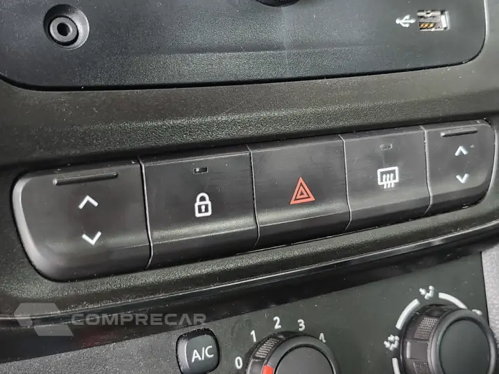 KWID 1.0 12V SCE FLEX ZEN MANUAL