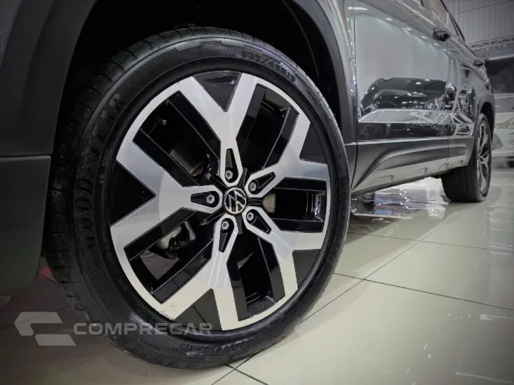 TAOS 1.4 250 TSI TOTAL FLEX HIGHLINE AUTOMÁTICO