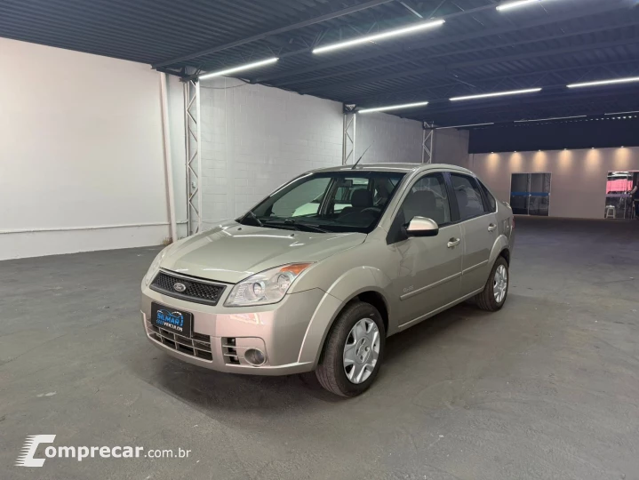 FIESTA 1.6 Rocam SE Sedan 8V