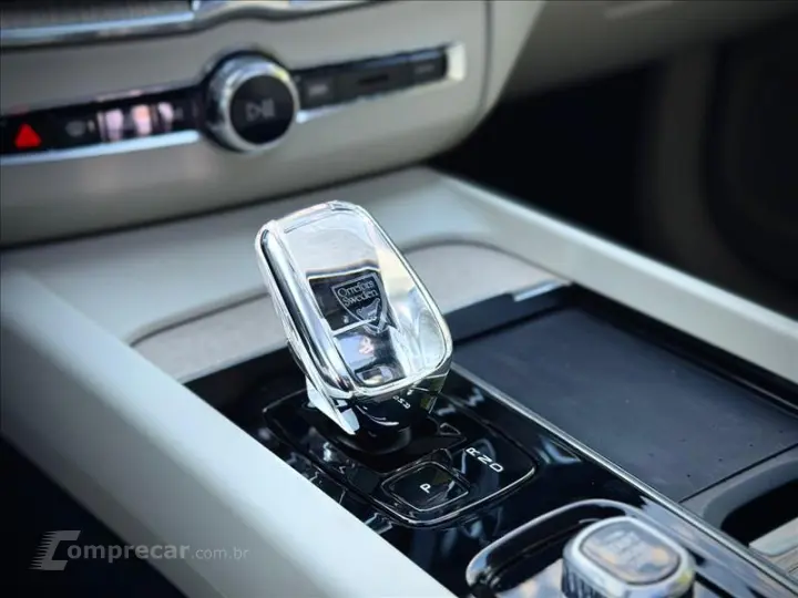 XC60 2.0 T8 Recharge Ultimate AWD Geartronic