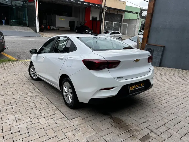 ONIX SEDAN Plus LT 1.0 12V Flex 4p Mec.