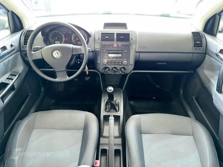 POLO SEDAN 1.6 MI 8V