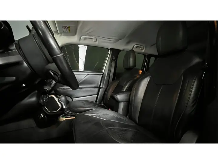 RENEGADE 1.8 16V FLEX LONGITUDE 4P AUTOMÁTICO