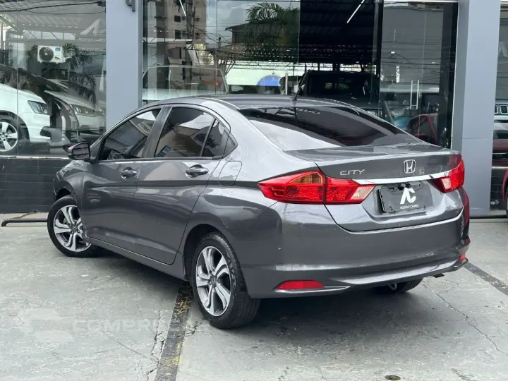 CITY Sedan LX 1.5 Flex 16V 4p Aut.