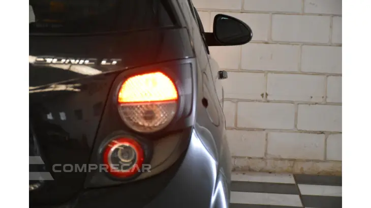 SONIC HATCH - 1.6 LT 16V 4P MANUAL