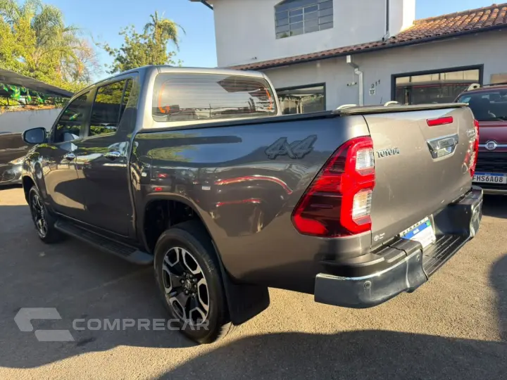 Hilux Caminhonete 2.8 16V SRX 4X4 DIESEL CABINE DUPLA AUTOMÁ